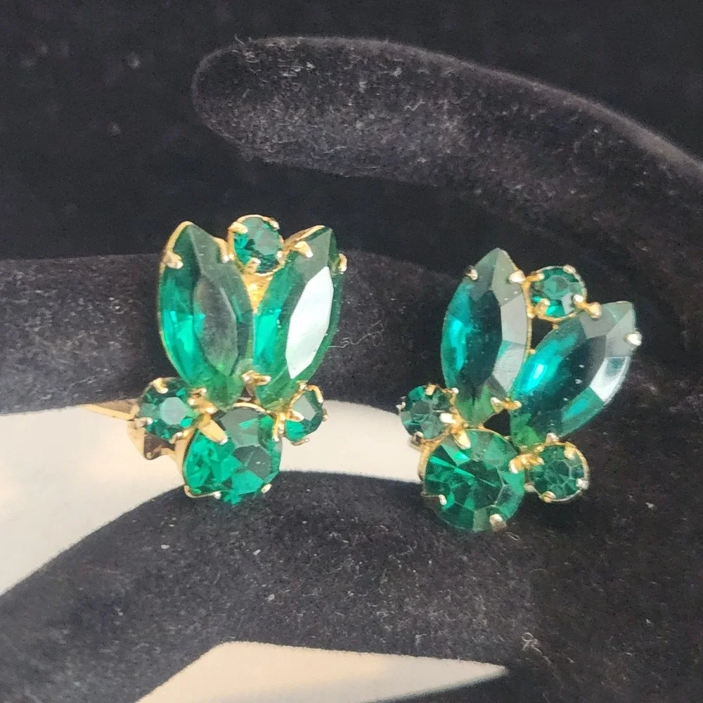 N/A vintage clip
